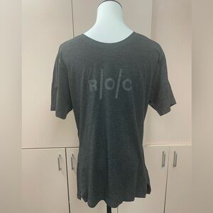 NWOT On Cloud R.O.C (Run On Clouds) T-Shirt - Men’s Small dark grey gray